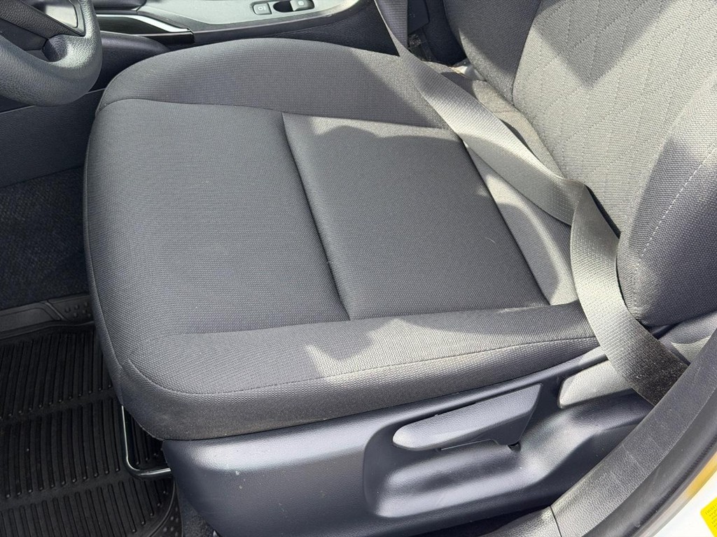 Toyota Corolla Vehicle Full-screen Gallery Image 20