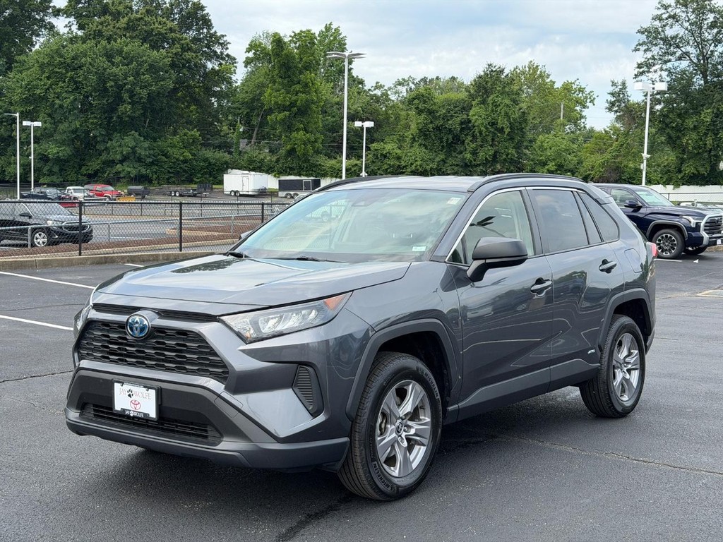 Toyota RAV4 Vehicle Full-screen Gallery Image 08