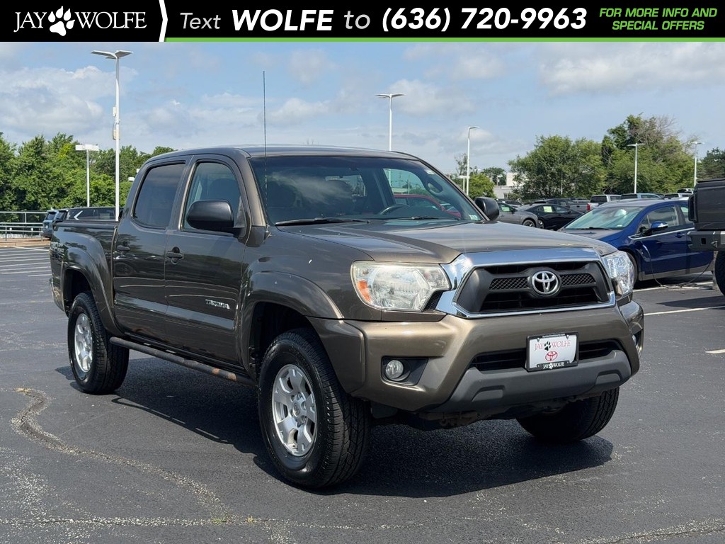 Toyota Tacoma Vehicle Full-screen Gallery Image 01