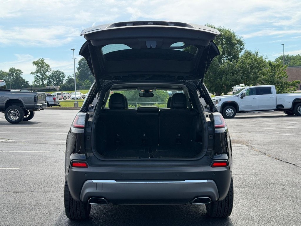 Jeep Cherokee Vehicle Full-screen Gallery Image 04
