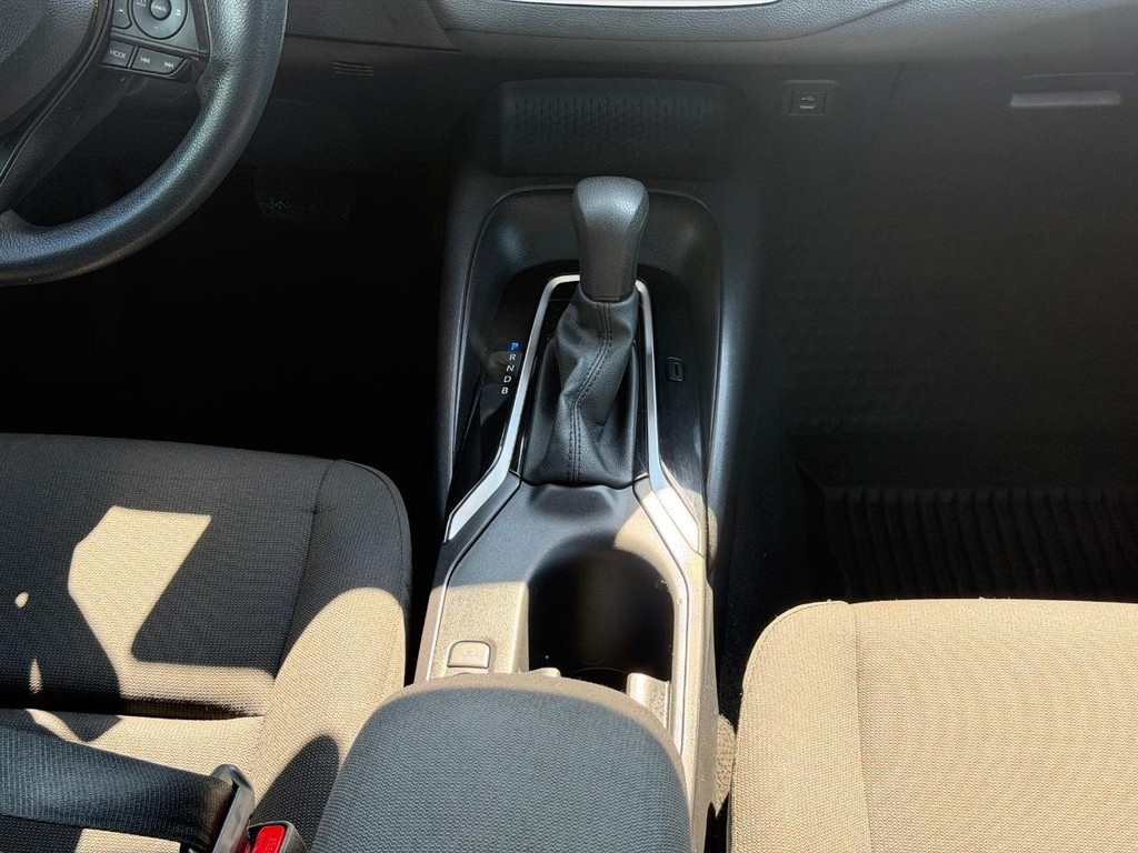 Toyota Corolla Vehicle Full-screen Gallery Image 14