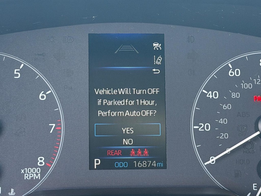 Toyota Corolla Vehicle Full-screen Gallery Image 19