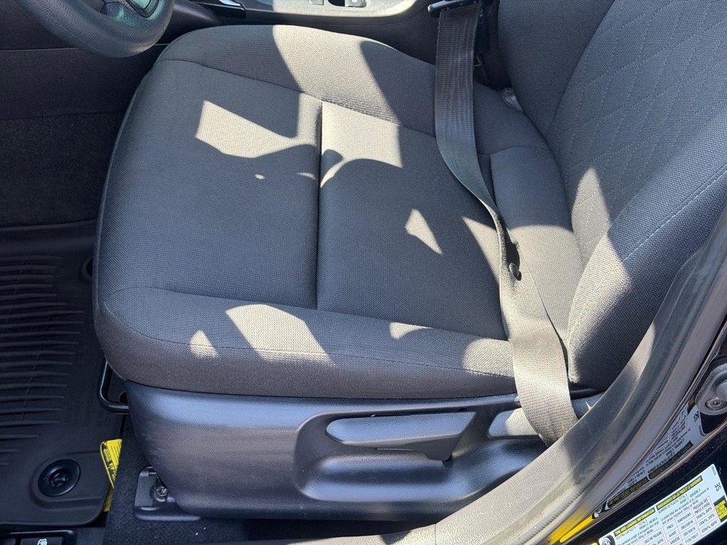 Toyota Corolla Vehicle Full-screen Gallery Image 21