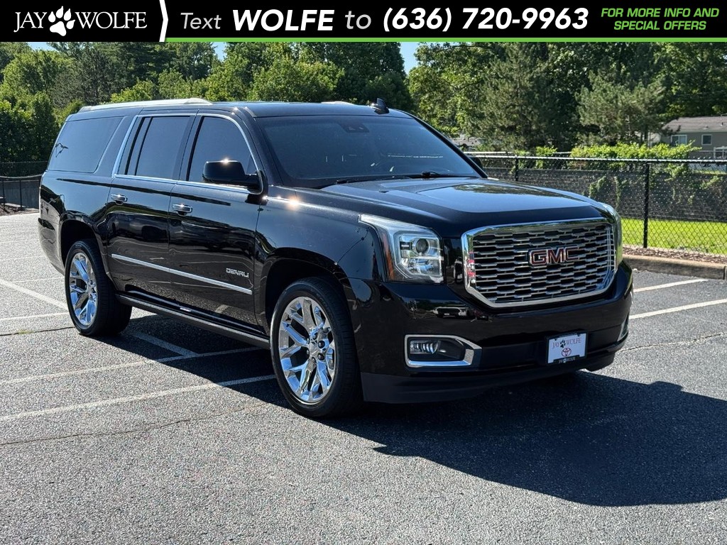 GMC Yukon XL Vehicle Full-screen Gallery Image 01