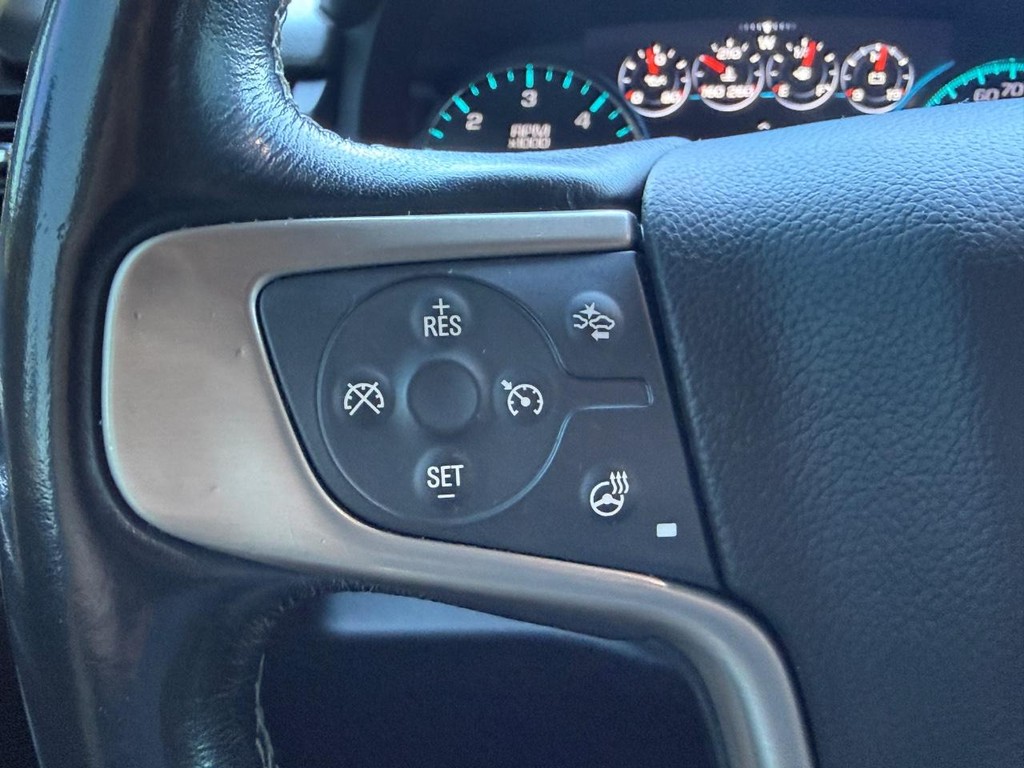 GMC Yukon XL Vehicle Full-screen Gallery Image 22