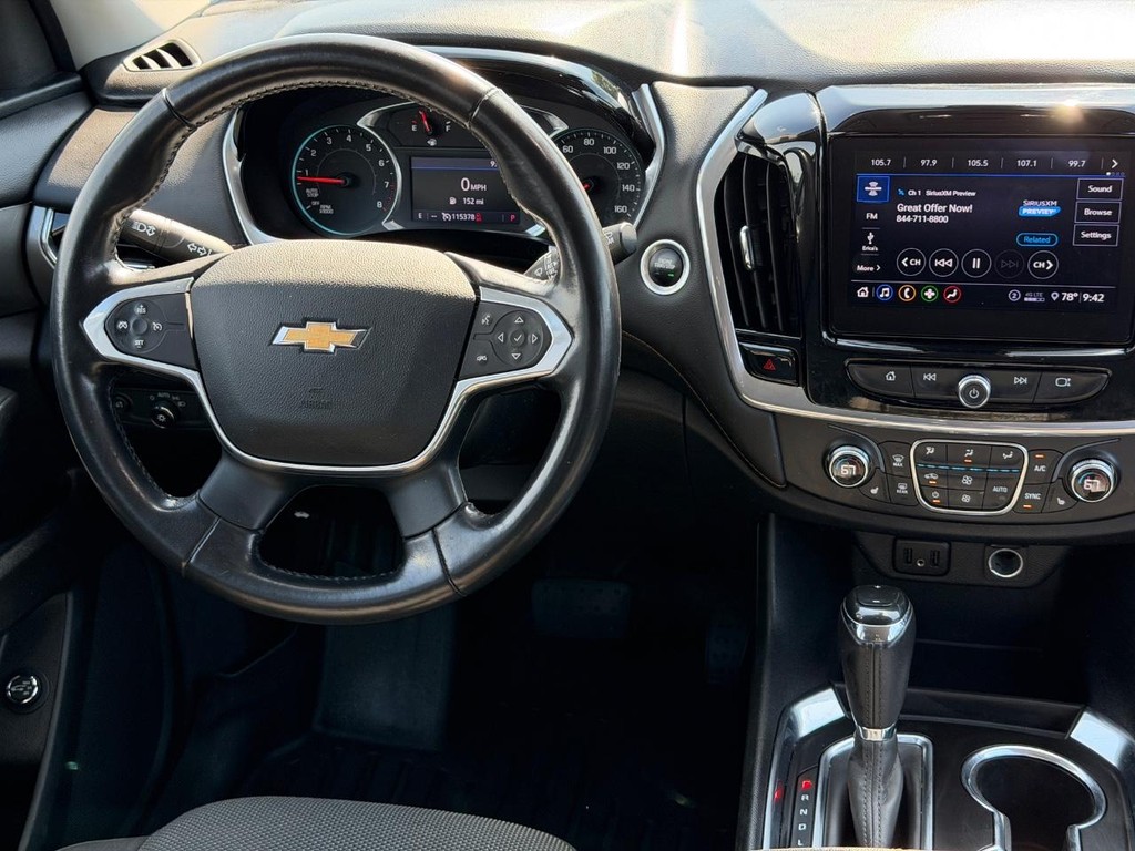 Chevrolet Traverse Vehicle Full-screen Gallery Image 12