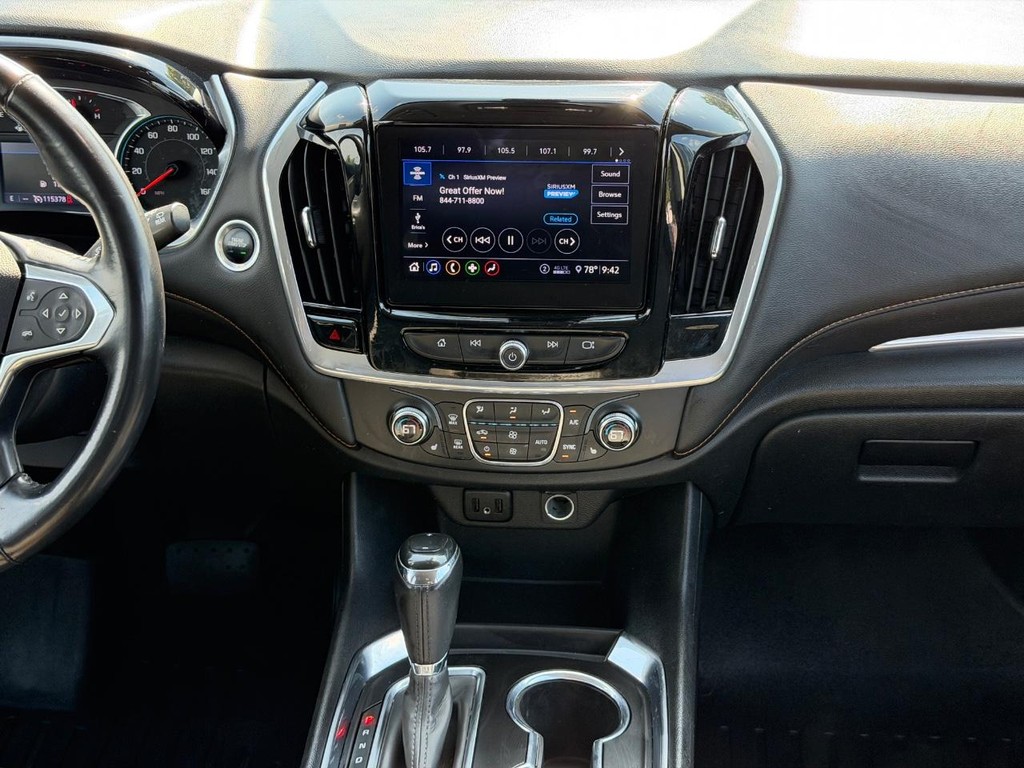 Chevrolet Traverse Vehicle Full-screen Gallery Image 13