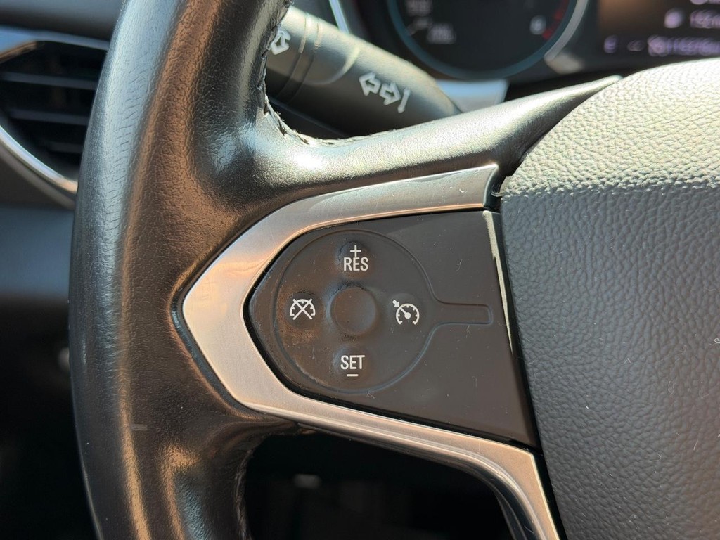 Chevrolet Traverse Vehicle Full-screen Gallery Image 17