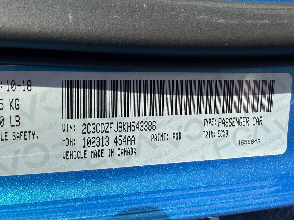 Dodge Challenger Vehicle Full-screen Gallery Image 27