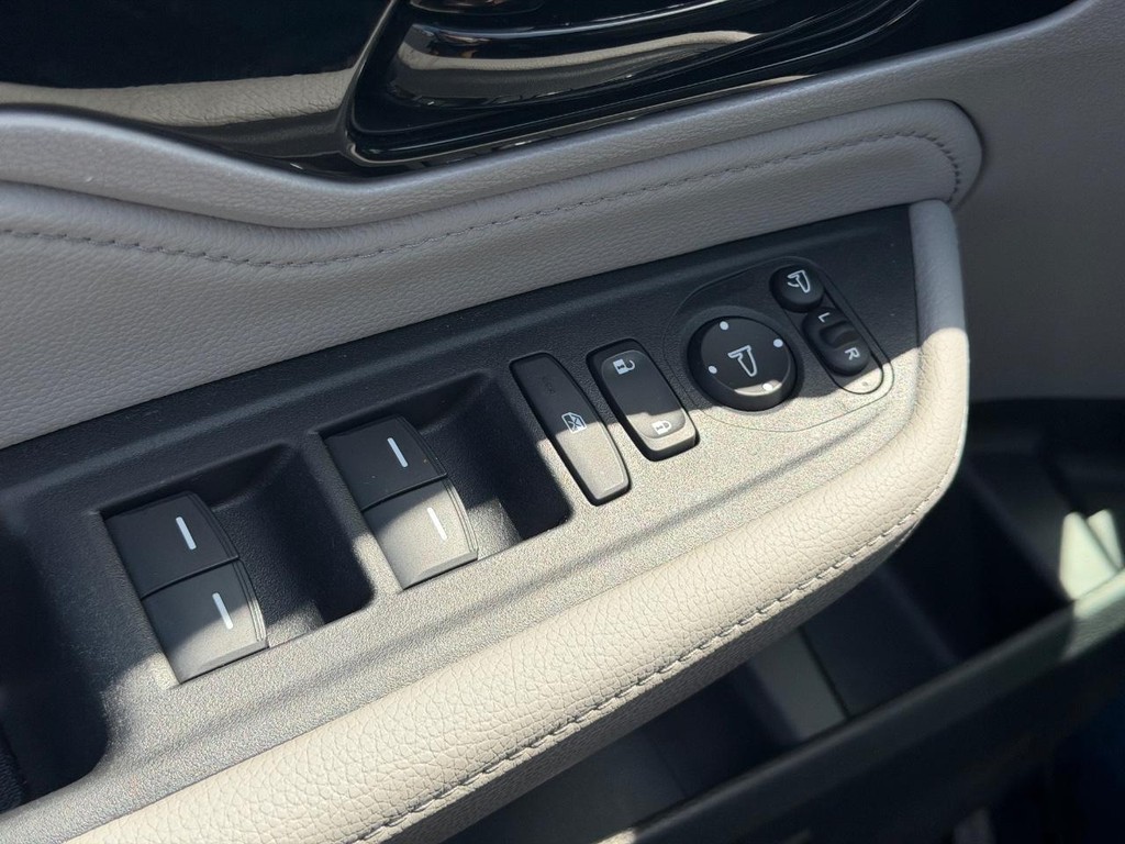 Honda Odyssey Vehicle Full-screen Gallery Image 16