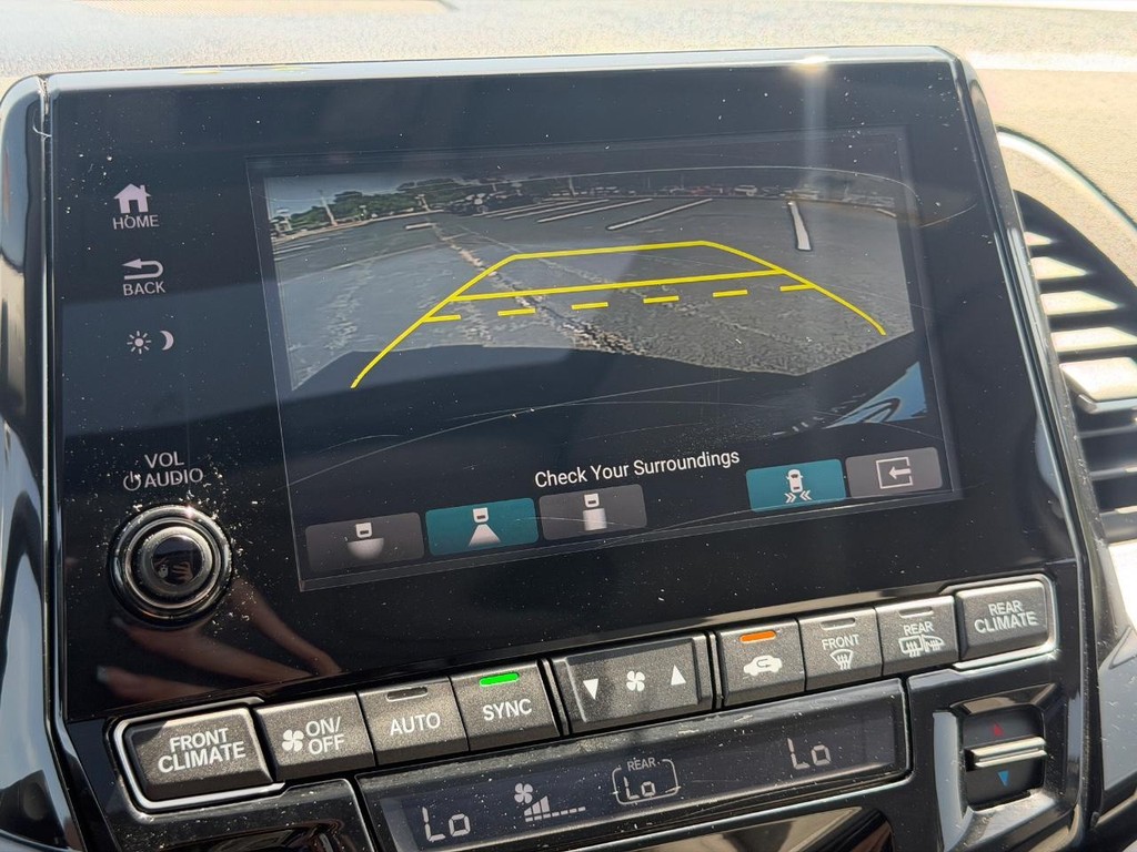 Honda Odyssey Vehicle Full-screen Gallery Image 22