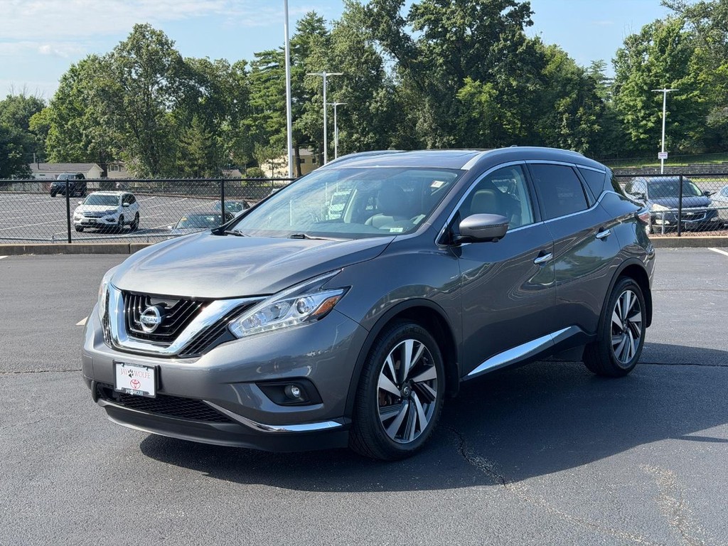 Nissan Murano Vehicle Full-screen Gallery Image 08