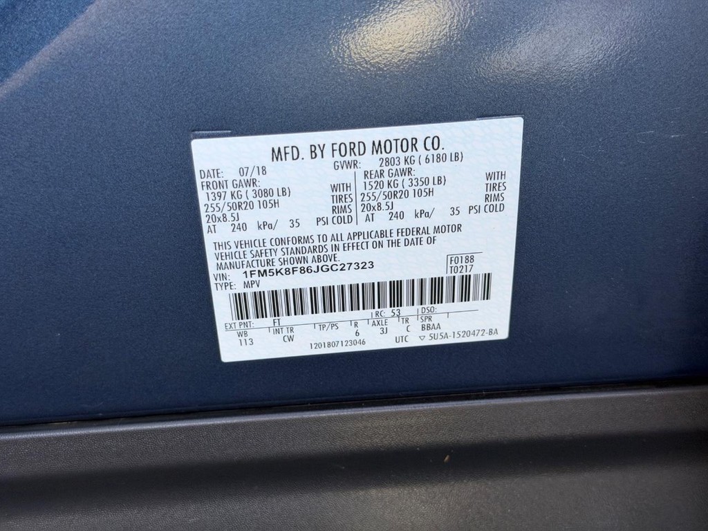 Ford Explorer Vehicle Full-screen Gallery Image 26