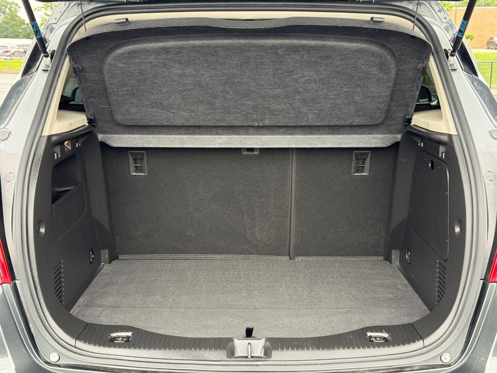 Buick Encore Vehicle Full-screen Gallery Image 06