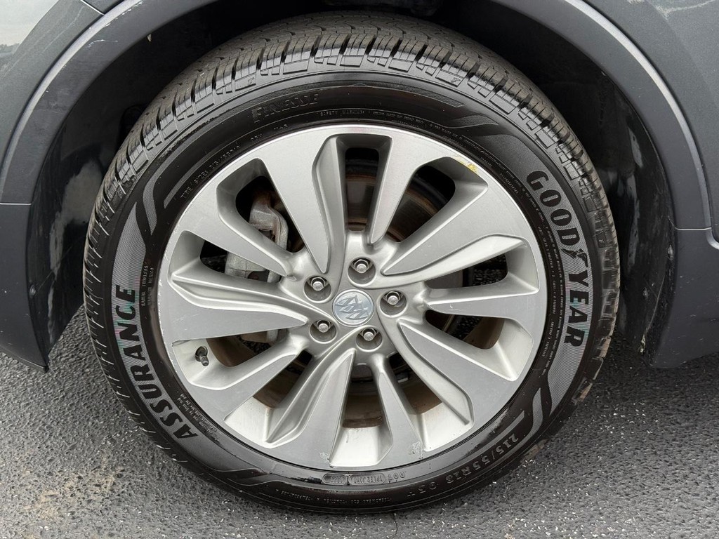 Buick Encore Vehicle Full-screen Gallery Image 07