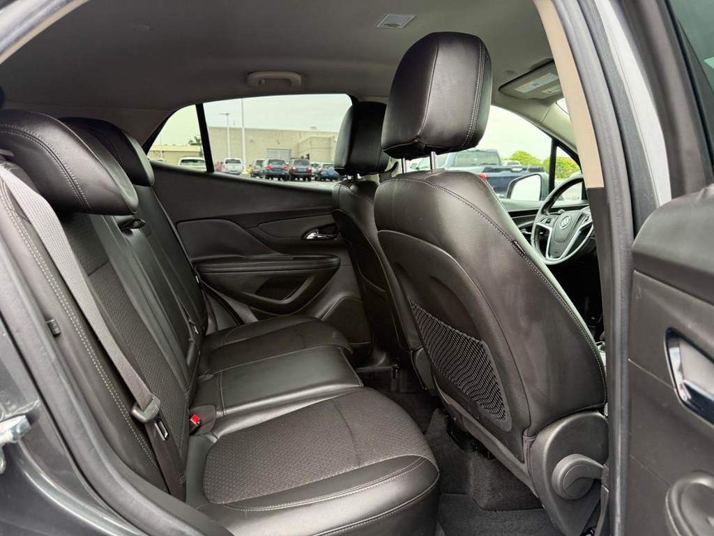 Buick Encore Vehicle Full-screen Gallery Image 10