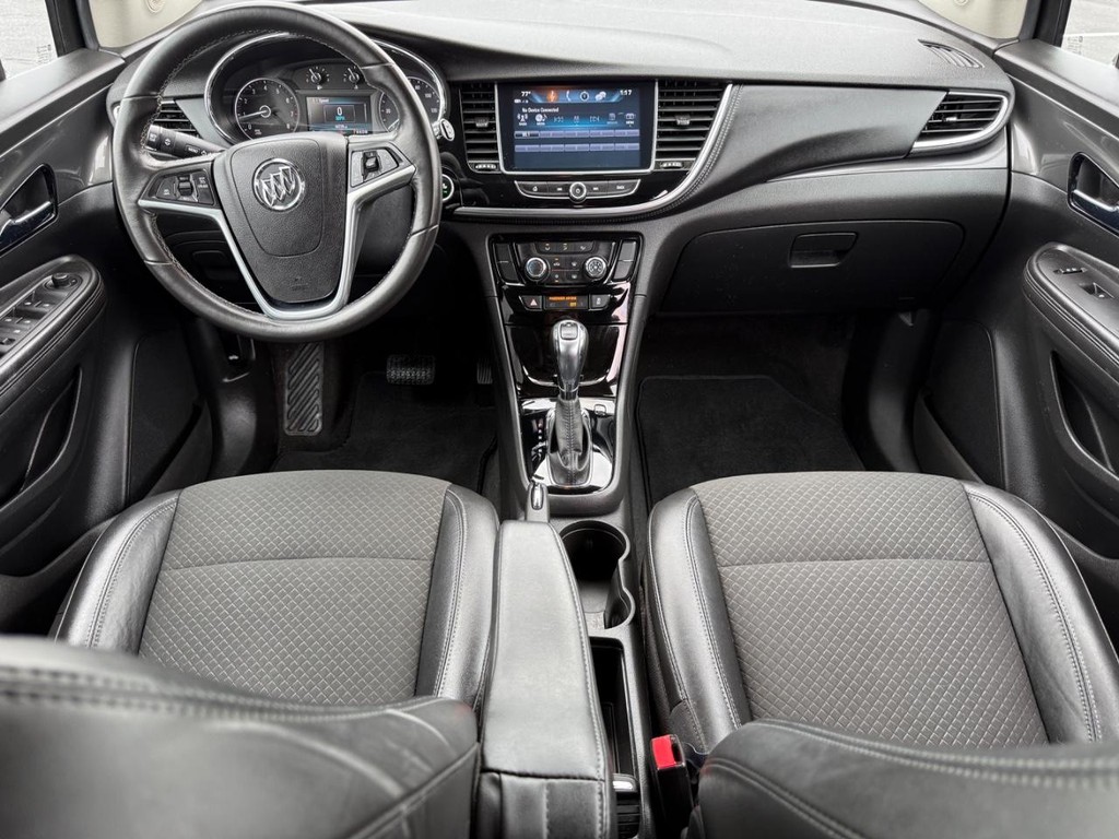 Buick Encore Vehicle Full-screen Gallery Image 11