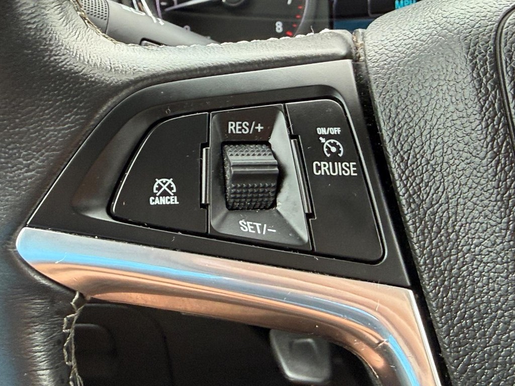 Buick Encore Vehicle Full-screen Gallery Image 13