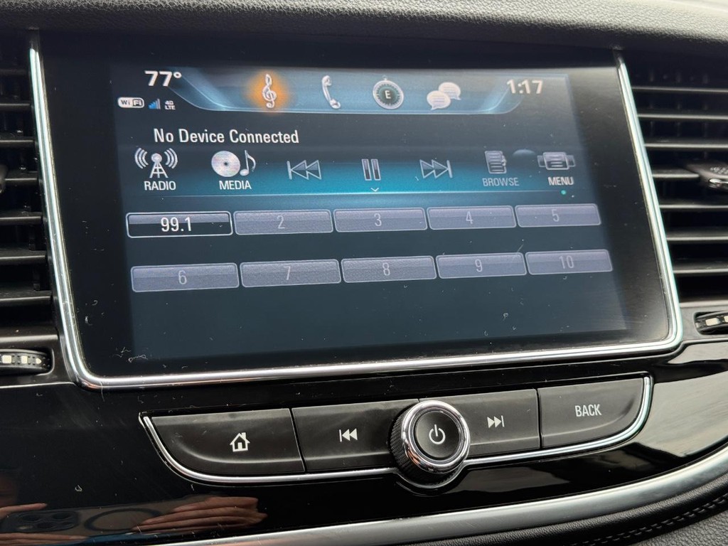 Buick Encore Vehicle Full-screen Gallery Image 16