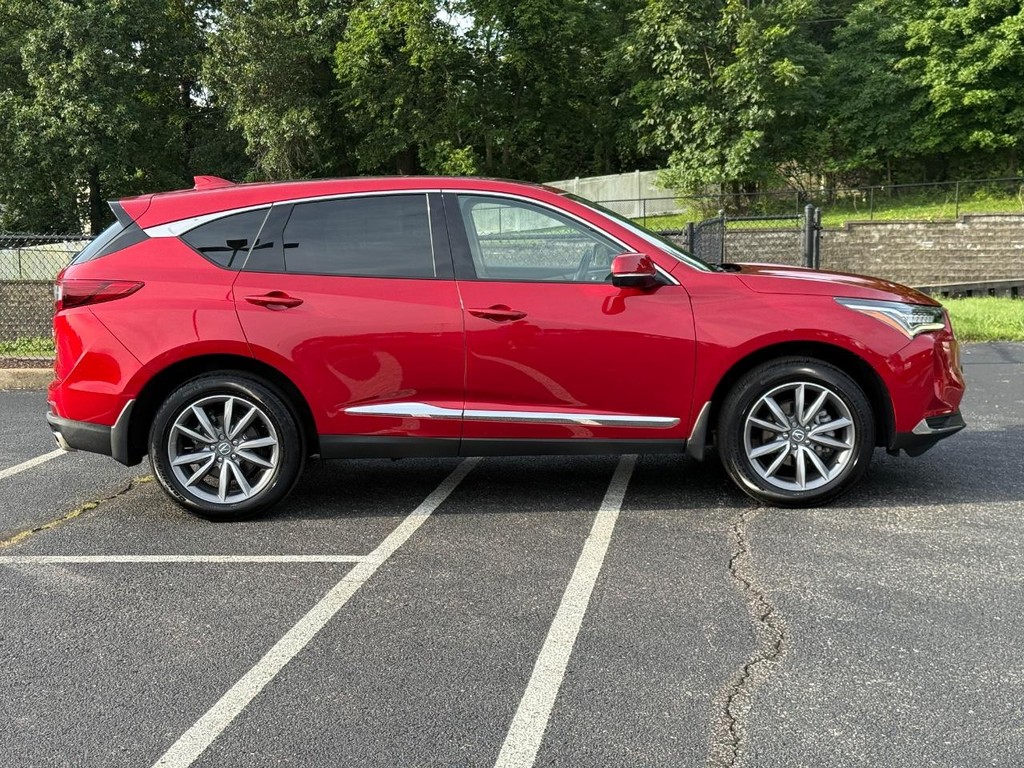 Acura RDX Vehicle Full-screen Gallery Image 02
