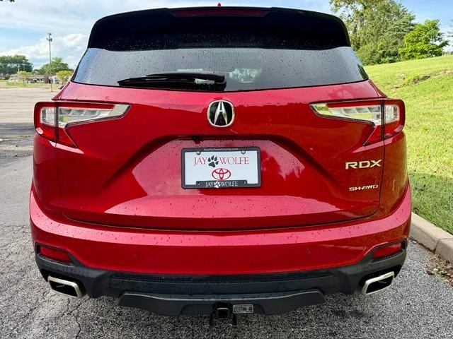 Acura RDX Vehicle Full-screen Gallery Image 06