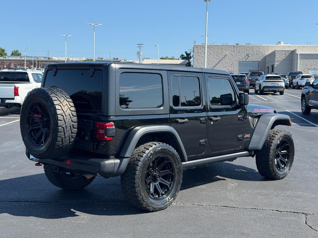 Jeep Wrangler Unlimited Vehicle Full-screen Gallery Image 03