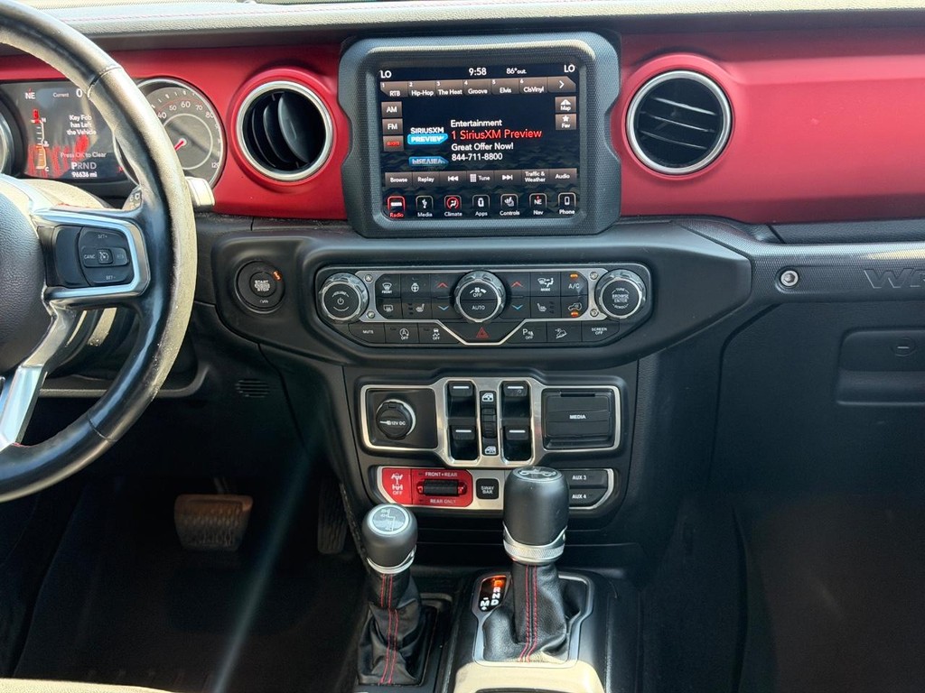 Jeep Wrangler Unlimited Vehicle Full-screen Gallery Image 13
