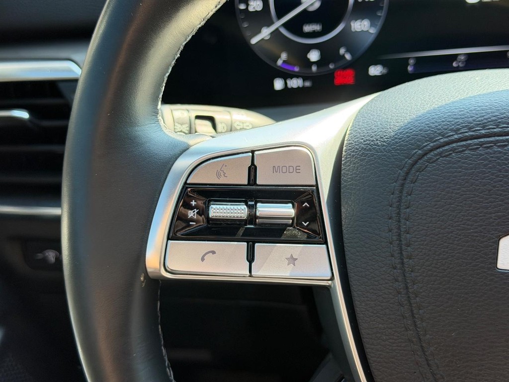 Kia Telluride Vehicle Full-screen Gallery Image 18
