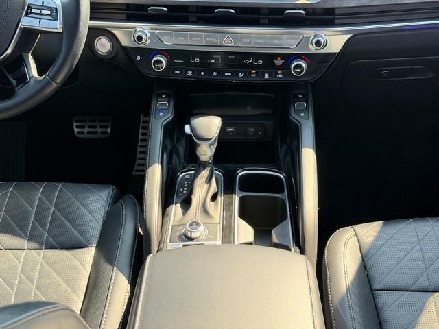 Kia Telluride Vehicle Full-screen Gallery Image 12