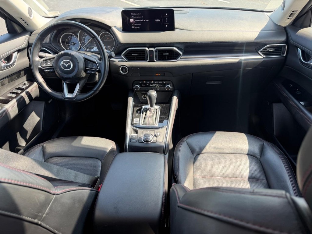 Mazda CX-5 Vehicle Full-screen Gallery Image 11
