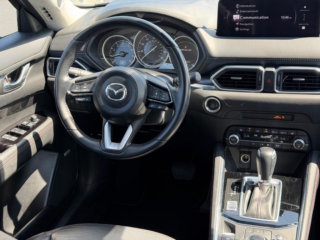 Mazda CX-5 Vehicle Full-screen Gallery Image 12