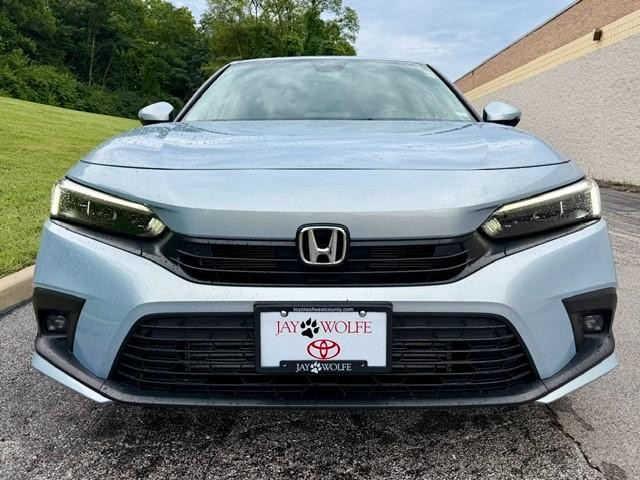 Honda Civic Sedan Vehicle Full-screen Gallery Image 03