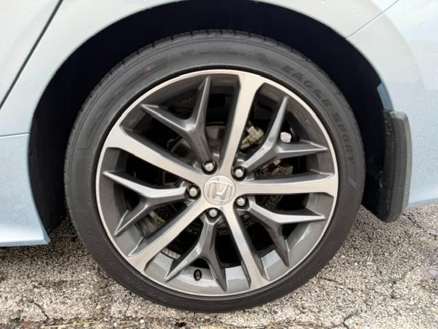 Honda Civic Sedan Vehicle Full-screen Gallery Image 07