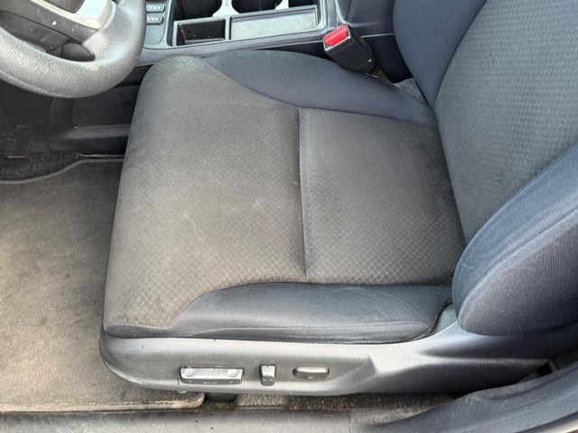 Honda CR-V Vehicle Full-screen Gallery Image 14