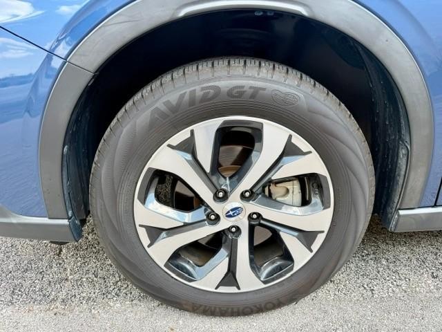 Subaru Outback Vehicle Full-screen Gallery Image 03