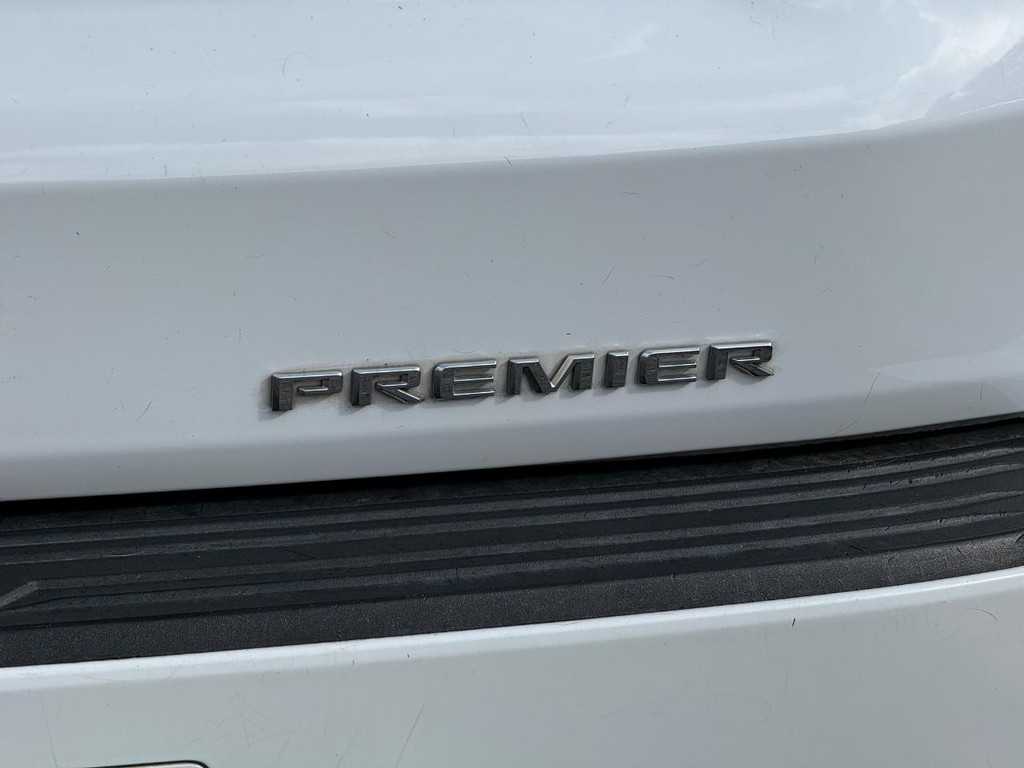 Chevrolet Tahoe Vehicle Full-screen Gallery Image 06