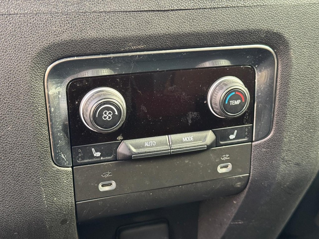Chevrolet Tahoe Vehicle Full-screen Gallery Image 11