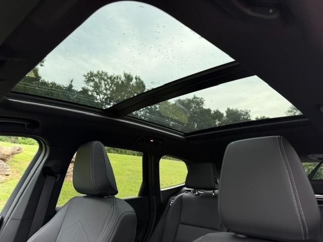 BMW X1 Vehicle Full-screen Gallery Image 09