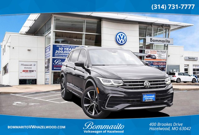 2022 Volkswagen Tiguan SEL R-Line at Frazier Automotive in Hazelwood MO