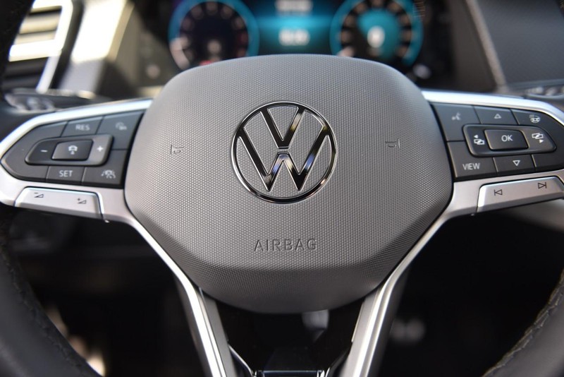 Volkswagen Atlas Cross Sport Vehicle Image 19