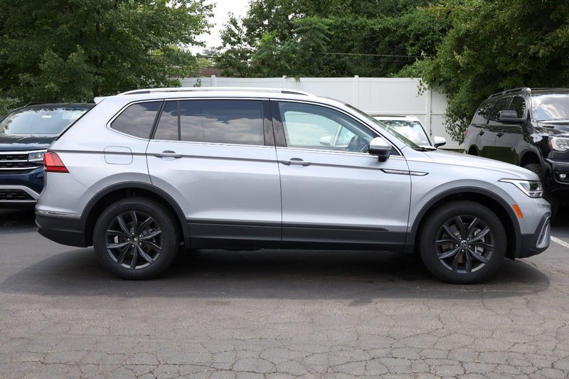 Volkswagen Tiguan Vehicle Image 06