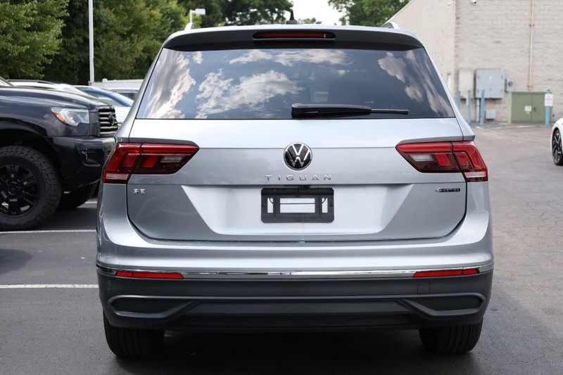 Volkswagen Tiguan Vehicle Image 08