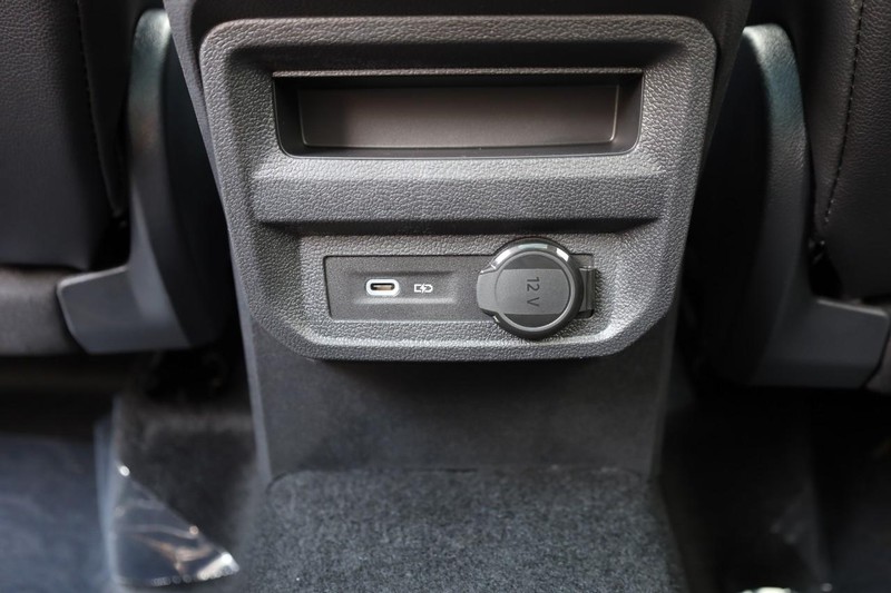 Volkswagen Tiguan Vehicle Image 21