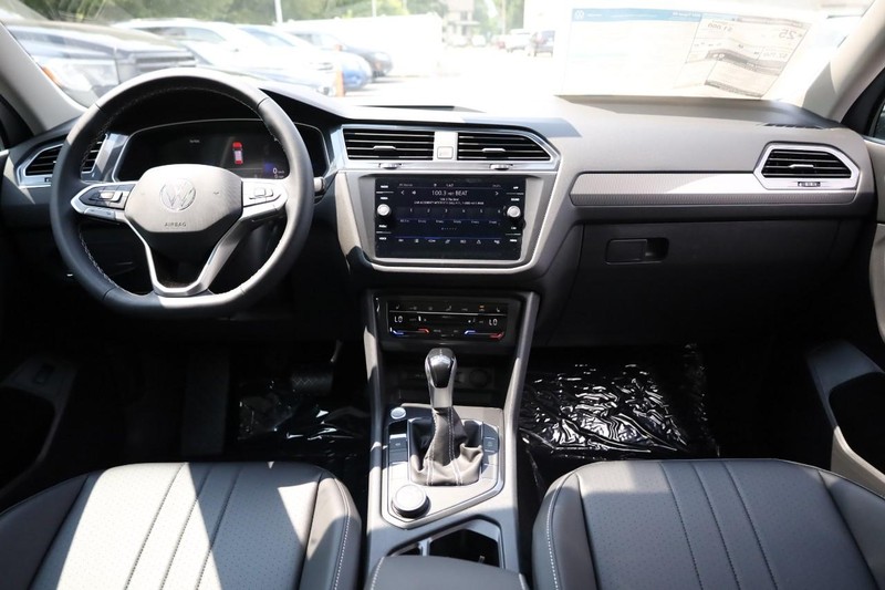 Volkswagen Tiguan Vehicle Image 22