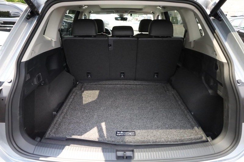 Volkswagen Tiguan Vehicle Image 26