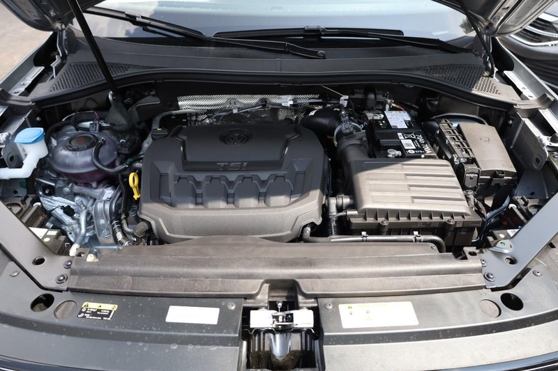 Volkswagen Tiguan Vehicle Image 28