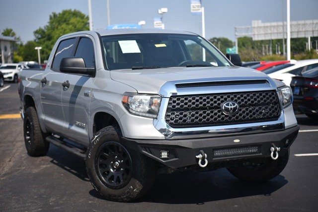 Used 2020 Toyota Tundra SR5 with VIN 5TFEY5F12LX268197 for sale in Hazelwood, MO