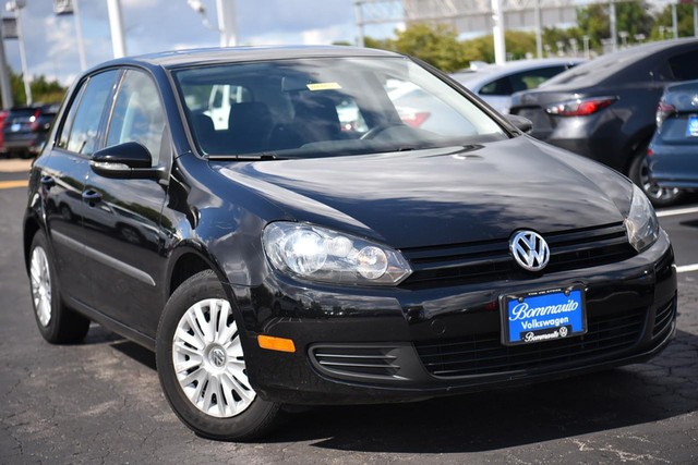 Used 2014 Volkswagen Golf Base with VIN WVWDB7AJ8EW010338 for sale in Hazelwood, MO