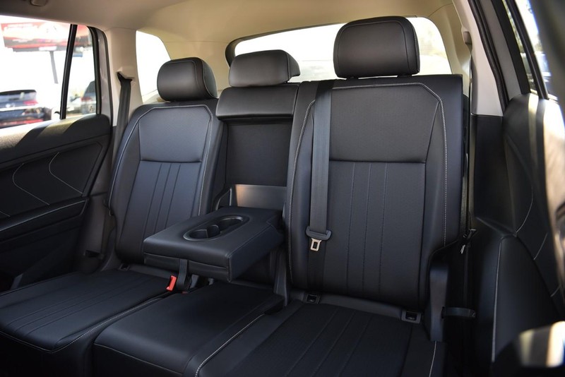 Volkswagen Tiguan Vehicle Image 25