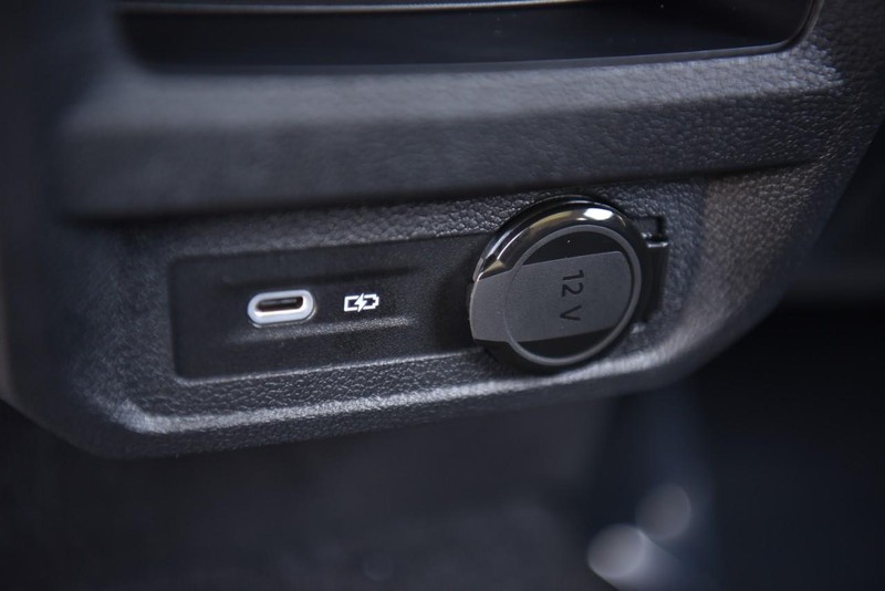Volkswagen Tiguan Vehicle Image 27